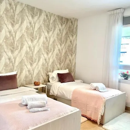Coastal Living At Royal Banus *